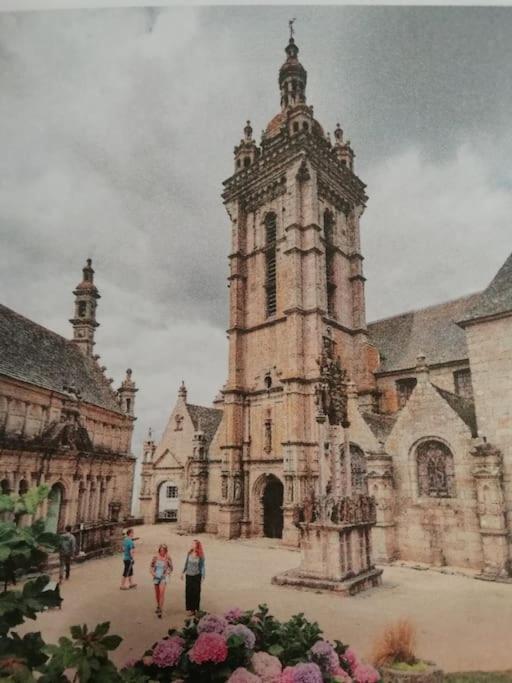 Gite Du Marques Saint-Thegonnec Loc-Eguiner Bagian luar foto