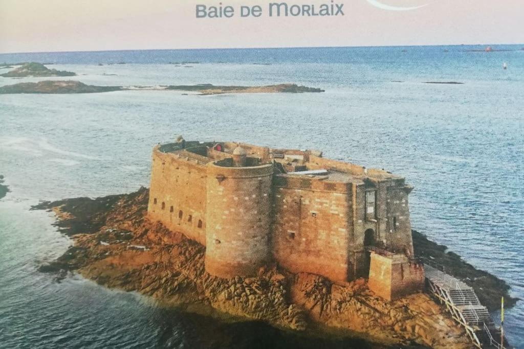 Gite Du Marques Saint-Thegonnec Loc-Eguiner Bagian luar foto